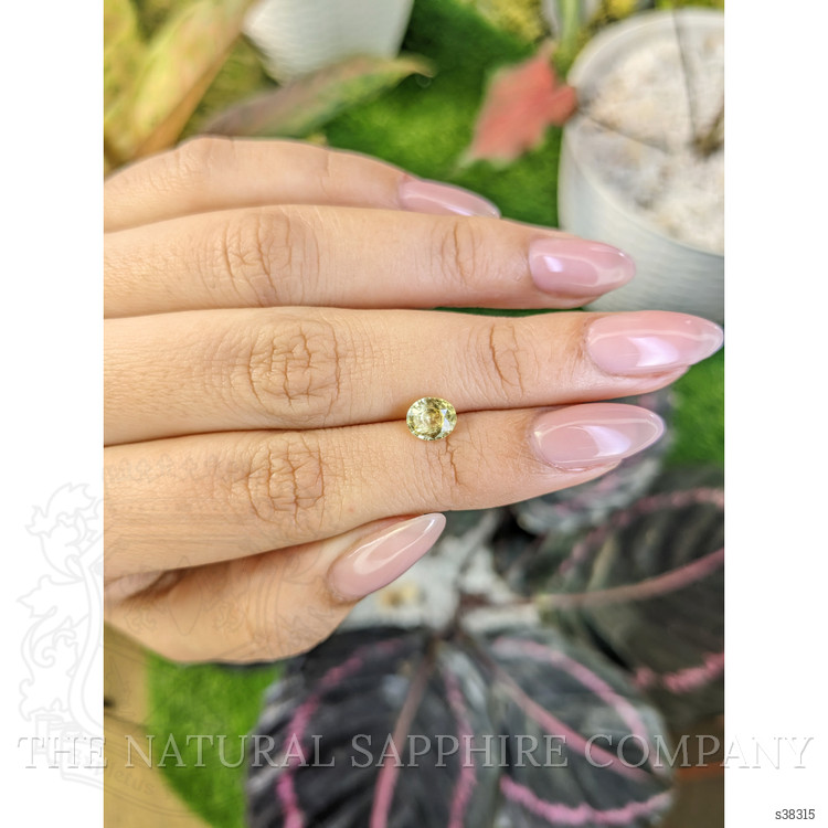 1.08 Ct. Yellow Sapphire from Ceylon (Sri Lanka)
