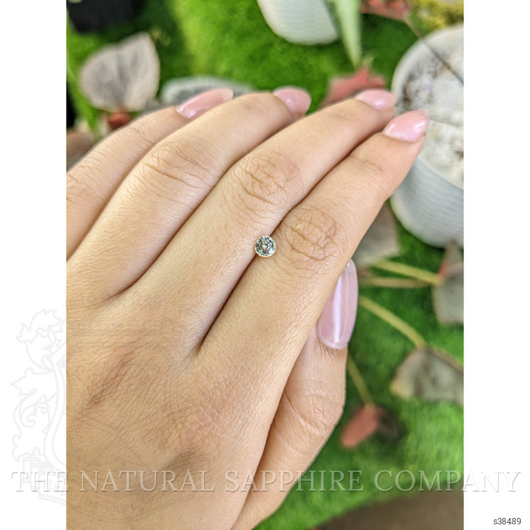 0.37 Ct. Yellow Sapphire from Ceylon (Sri Lanka)