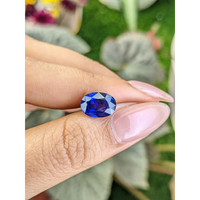 3.83 Ct. Blue Sapphire from Ceylon (Sri Lanka) Life Style