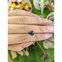 2.47 Ct. Blue Sapphire from Ceylon (Sri Lanka) Life Style