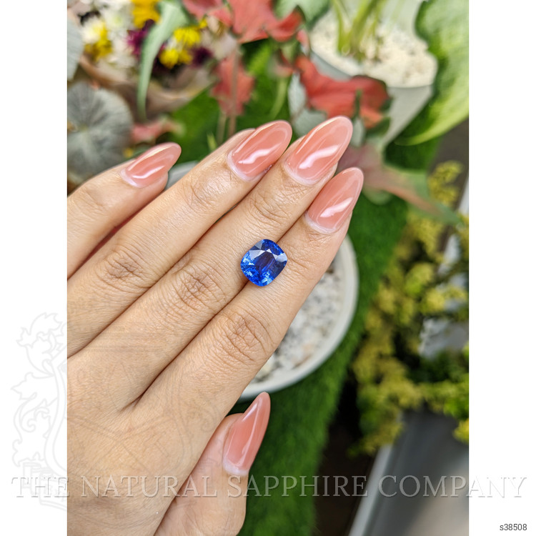 4.24 Ct. Blue Sapphire from Ceylon (Sri Lanka)