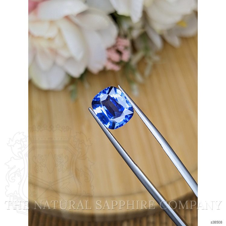 4.24 Ct. Blue Sapphire from Ceylon (Sri Lanka)