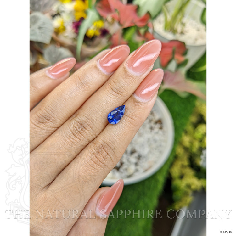 3.17 Ct. Blue Sapphire from Ceylon (Sri Lanka)