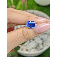 4.08 Ct. Blue Sapphire from Ceylon (Sri Lanka) Life Style