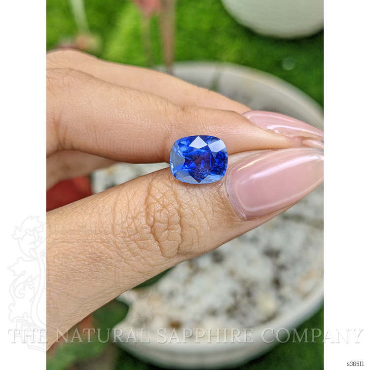 4.08 Ct. Blue Sapphire from Ceylon (Sri Lanka)