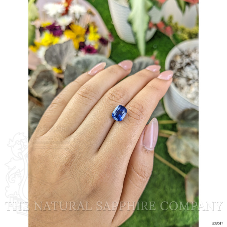 4.05 Ct. Blue Sapphire from Ceylon (Sri Lanka)