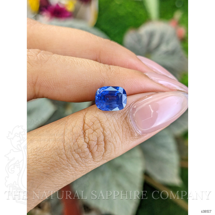 4.05 Ct. Blue Sapphire from Ceylon (Sri Lanka)