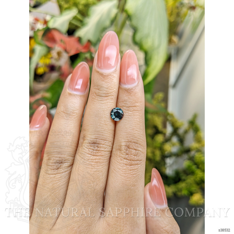 1.23 Ct. Bluish Green Sapphire from Ceylon (Sri Lanka)