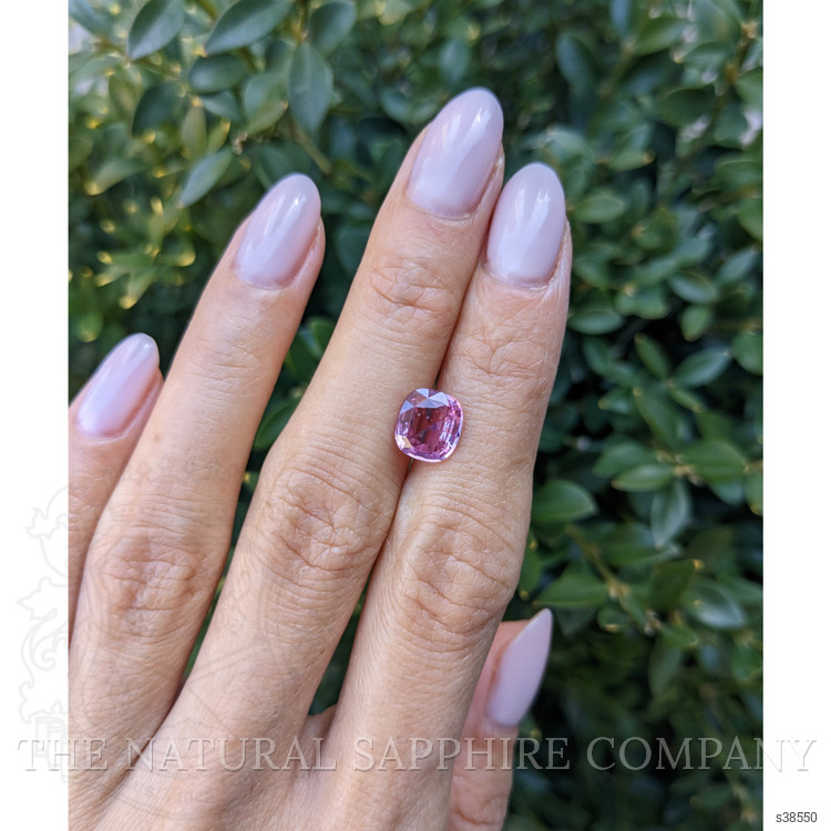 2.60 Ct. Pink Sapphire from Ceylon (Sri Lanka)