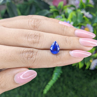 3.09 Ct. Blue Sapphire from Ceylon (Sri Lanka) Life Style