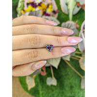 3.17 Ct. Pinkish Purple Sapphire from Ceylon (Sri Lanka) Life Style
