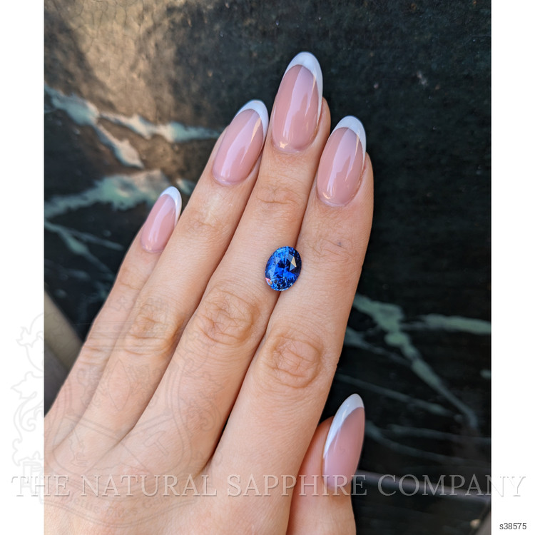 3.91 Ct. Blue Sapphire from Ceylon (Sri Lanka)