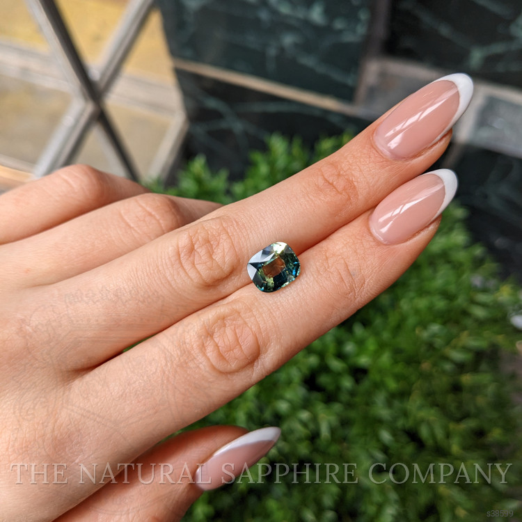 5.01 Ct. Bi Color Sapphire from Australia