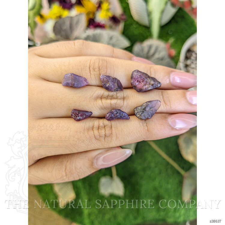 31.16 Ct. Purple Sapphire Crystal from Ceylon (Sri Lanka)
