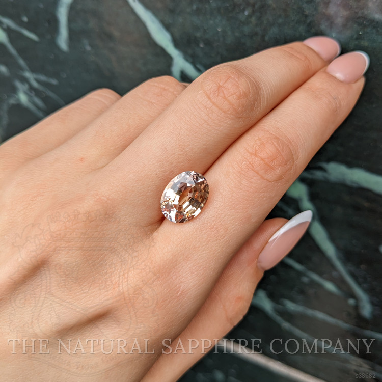 7.78 Ct. Padparadscha Sapphire from Ceylon (Sri Lanka)