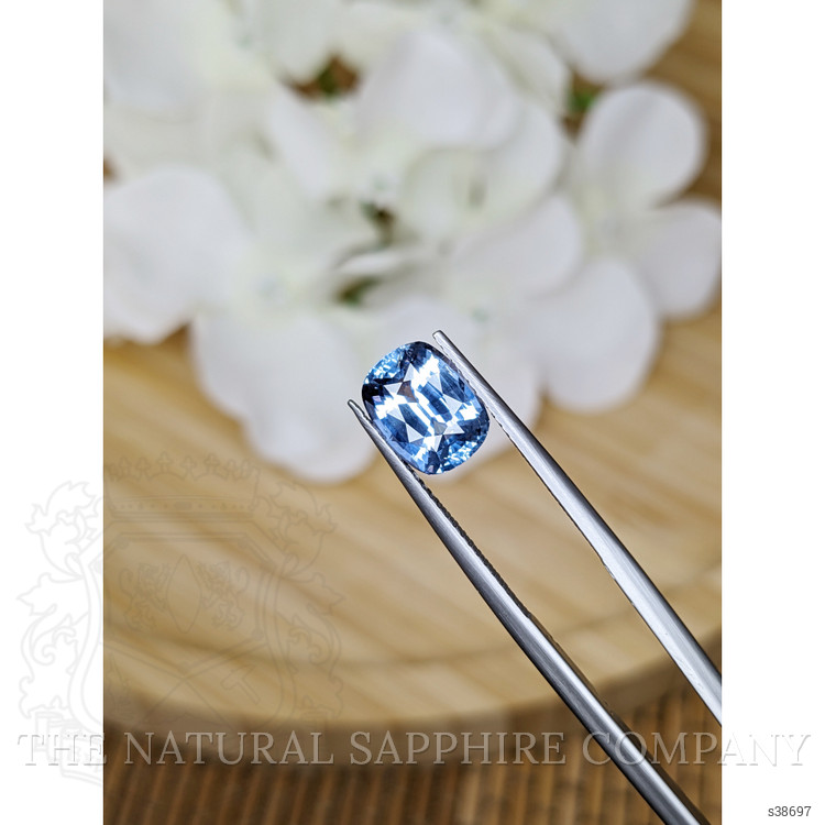 3.05 Ct. Blue Sapphire from Ceylon (Sri Lanka)