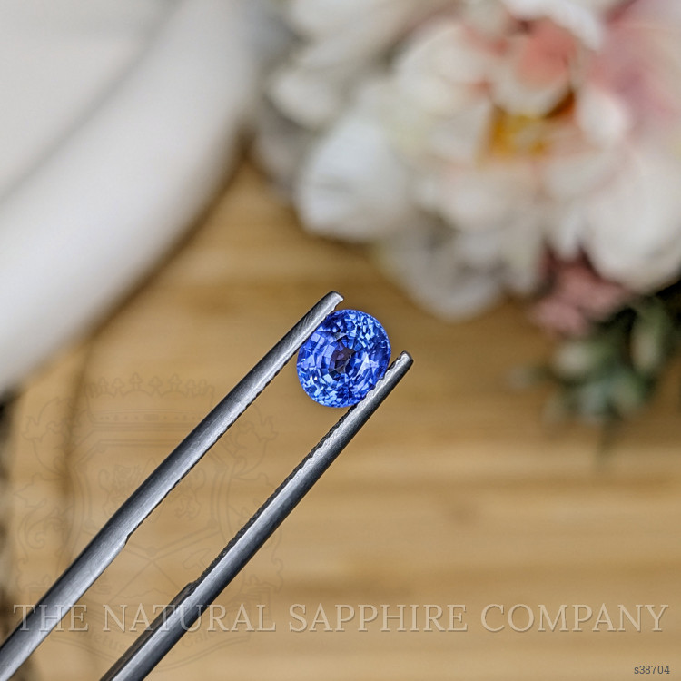 1.04 Ct. Violet Sapphire from Ceylon (Sri Lanka)