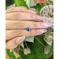 1.09 Ct. Blue Sapphire from Ceylon (Sri Lanka) Life Style