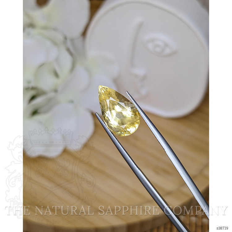 9.03 Ct. Yellow Sapphire from Ceylon (Sri Lanka)