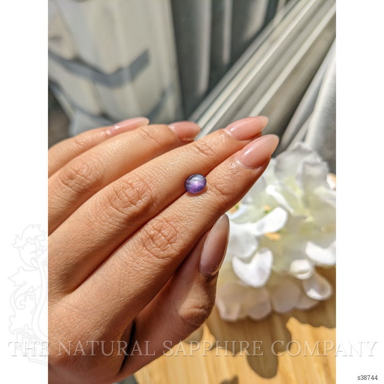 1.86 Ct. Purple Star Sapphire from Ceylon (Sri Lanka)