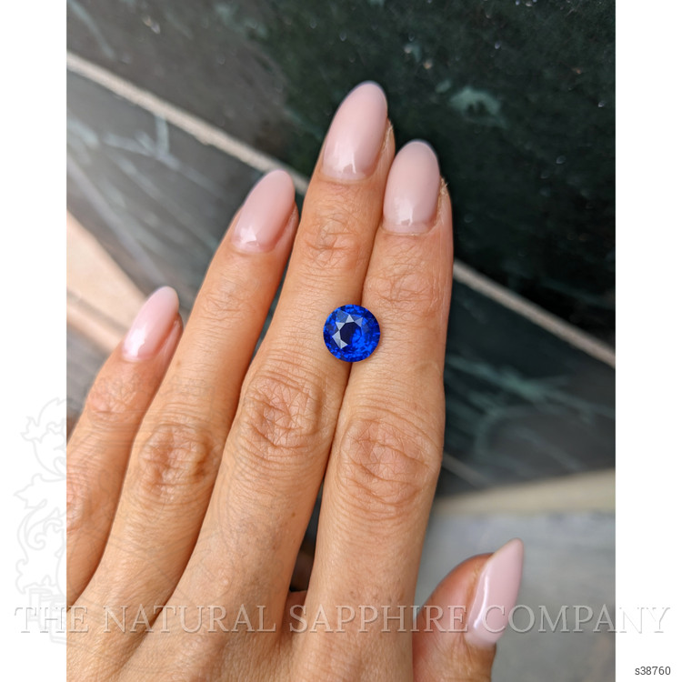 3.01 Ct. Blue Sapphire from Ceylon (Sri Lanka)