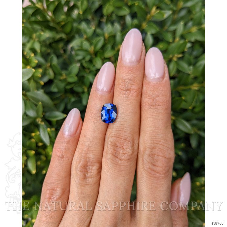 3.00 Ct. Blue Sapphire from Ceylon (Sri Lanka)