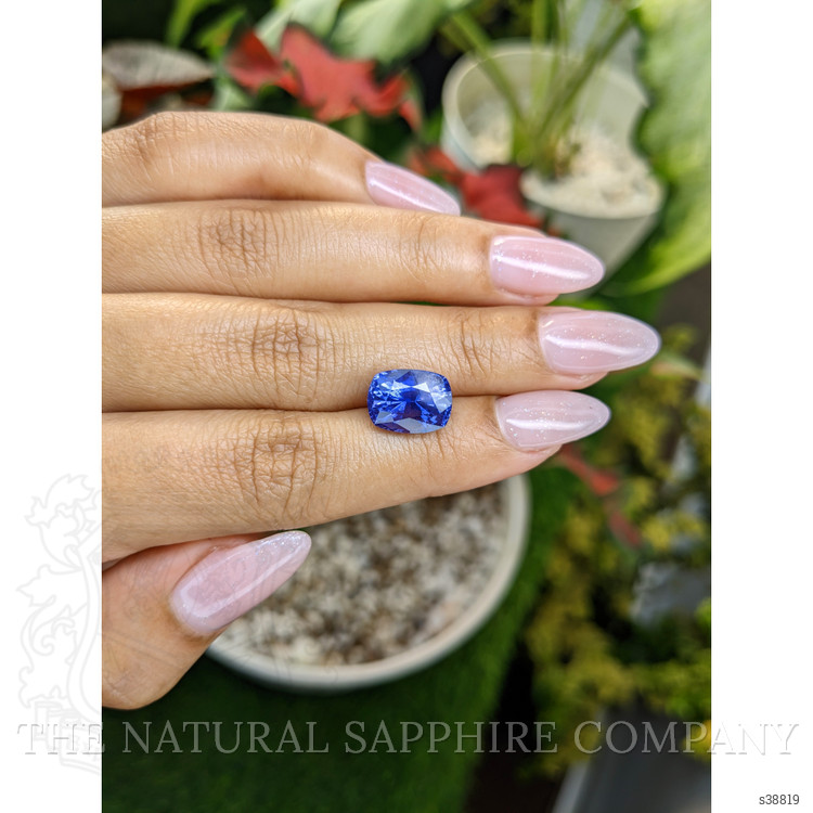 7.04 Ct. Purplish Blue Sapphire from Ceylon (Sri Lanka)