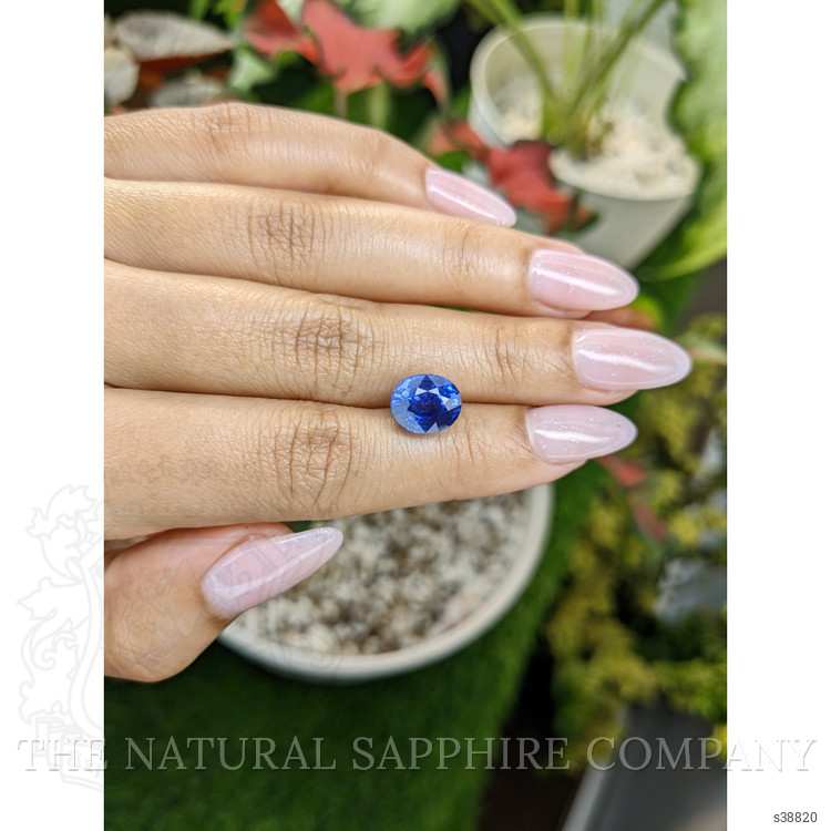 5.64 Ct. Blue Sapphire from Ceylon (Sri Lanka)