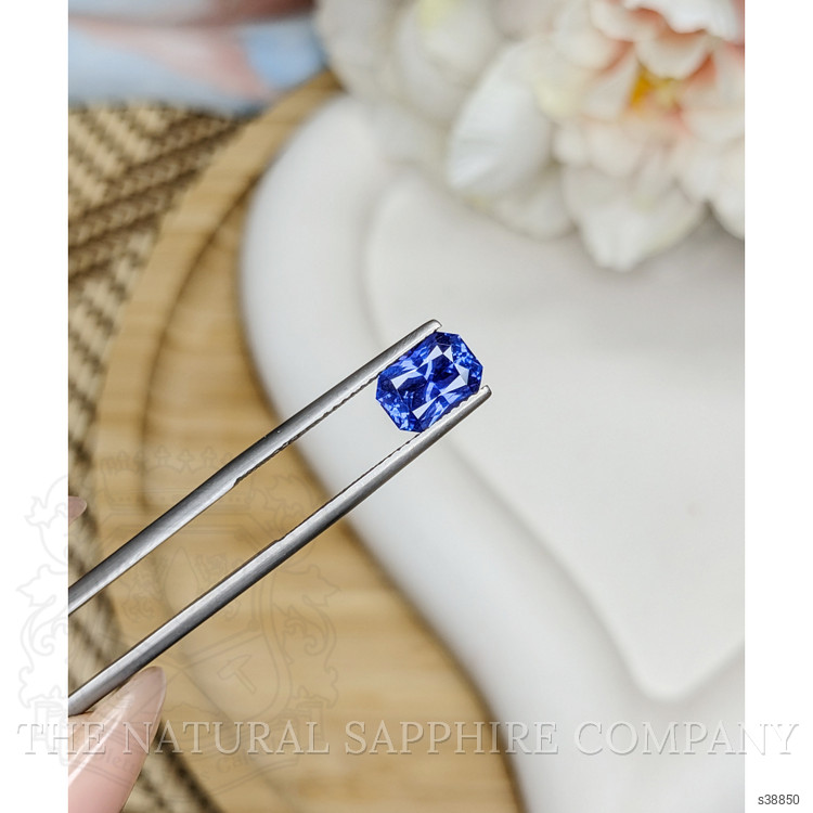 1.58 Ct. Bluish Purple Sapphire from Ceylon (Sri Lanka)