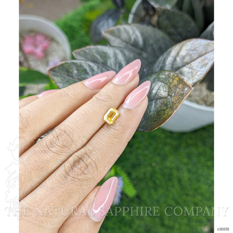1.31 Ct. Yellow Sapphire from Ceylon (Sri Lanka)