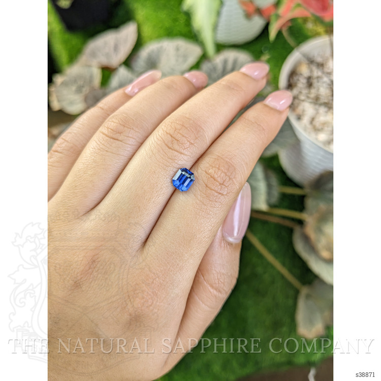 1.58 Ct. Blue Sapphire from Ceylon (Sri Lanka)