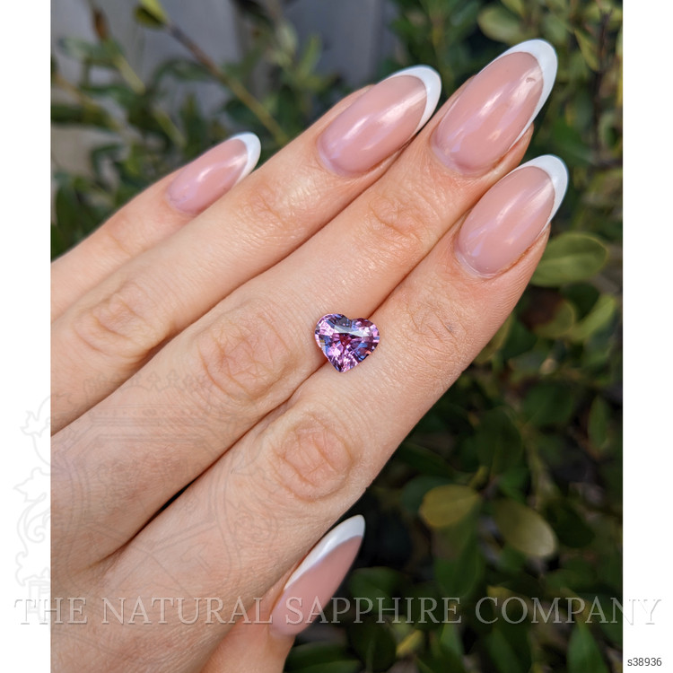 2.99 Ct. Pink Sapphire from Ceylon (Sri Lanka)