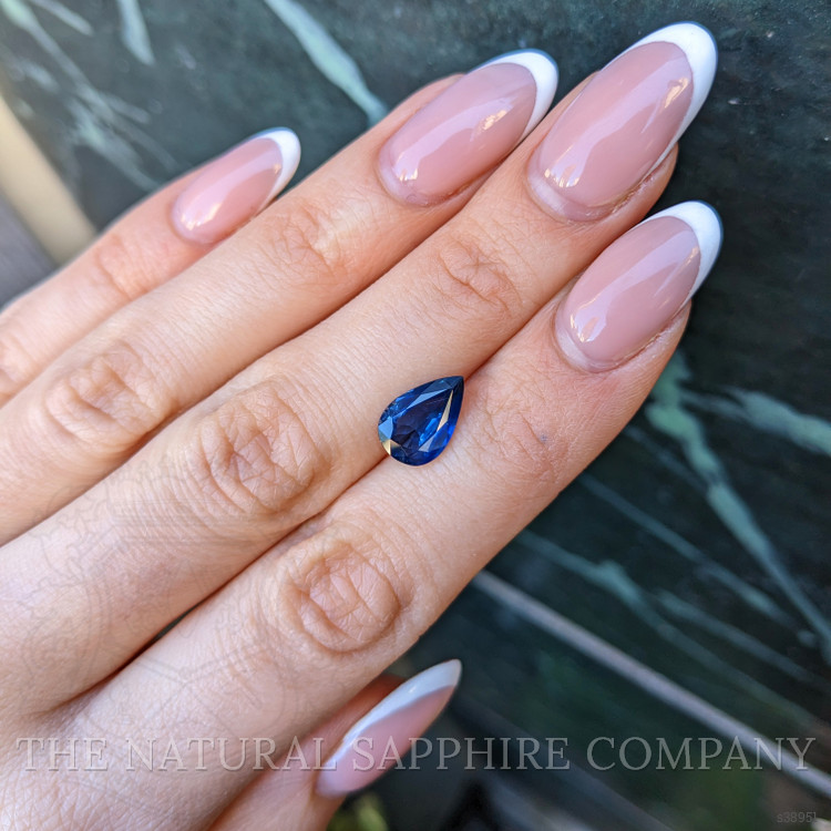 3.22 Ct. Blue Sapphire from Ceylon (Sri Lanka)