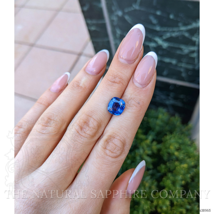 5.16 Ct. Blue Sapphire from Ceylon (Sri Lanka)