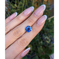 5.16 Ct. Blue Sapphire from Ceylon (Sri Lanka) Life Style