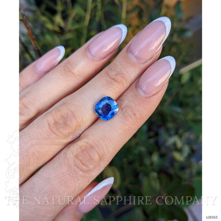 5.16 Ct. Blue Sapphire from Ceylon (Sri Lanka)