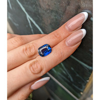 8.04 Ct. Blue Sapphire from Ceylon (Sri Lanka) Life Style