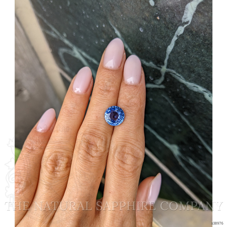 3.95 Ct. Blue Sapphire from Ceylon (Sri Lanka)