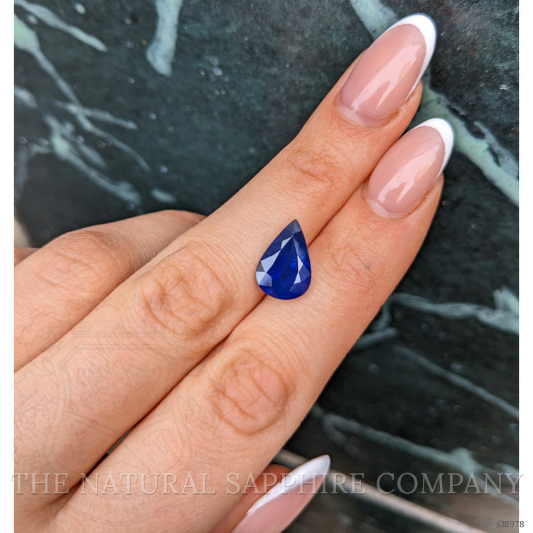 5.84 Ct. Blue Sapphire from Ceylon (Sri Lanka)