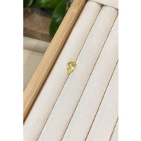 3.39 Ct. Yellow Sapphire from Ceylon (Sri Lanka) Life Style