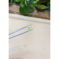 2.57 Ct. Yellow Sapphire from Ceylon (Sri Lanka) Life Style