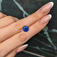4.04 Ct. Blue Sapphire from Ceylon (Sri Lanka) Life Style