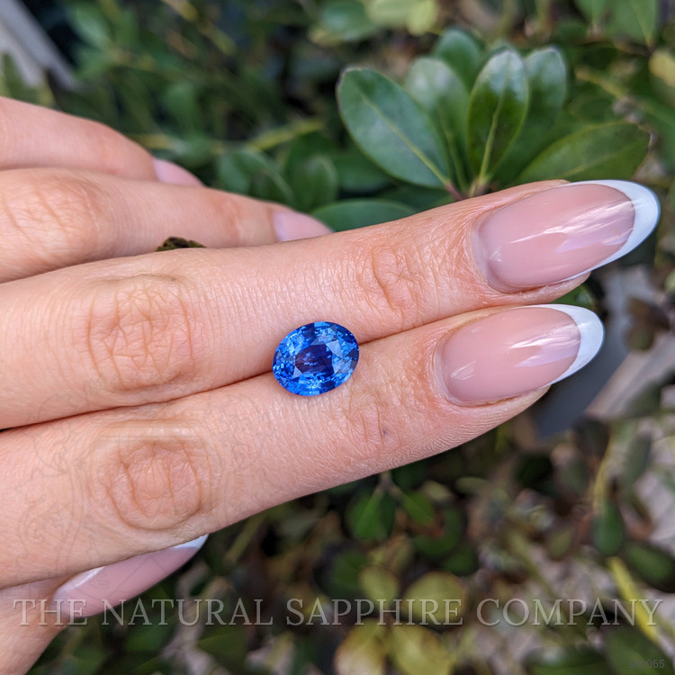 4.61 Ct. Blue Sapphire from Ceylon (Sri Lanka)