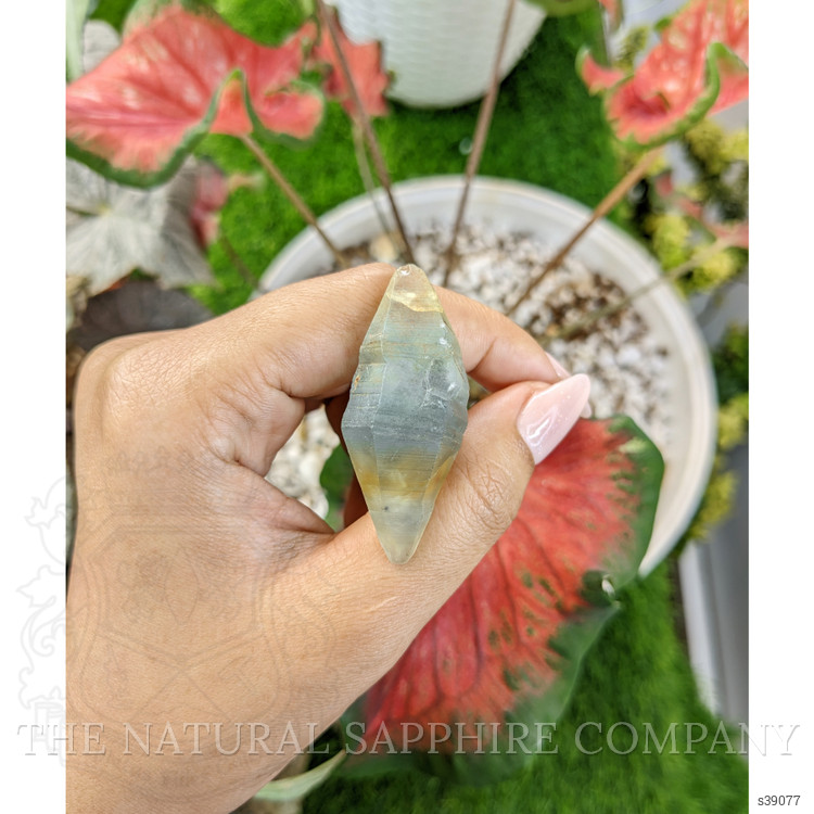 108.02 Ct. Bi Color Sapphire Crystal from Ceylon (Sri Lanka)