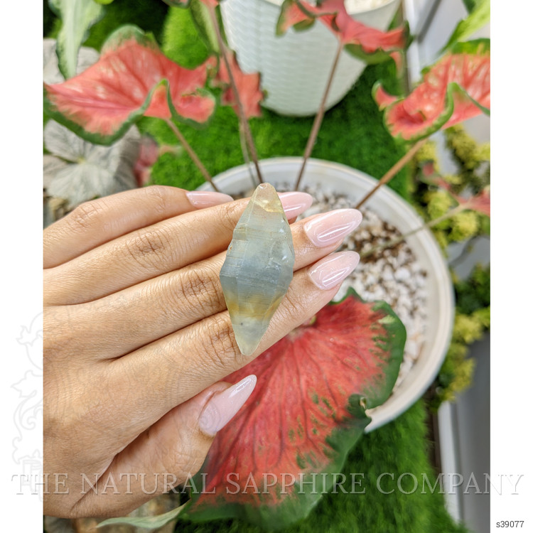 108.02 Ct. Bi Color Sapphire Crystal from Ceylon (Sri Lanka)