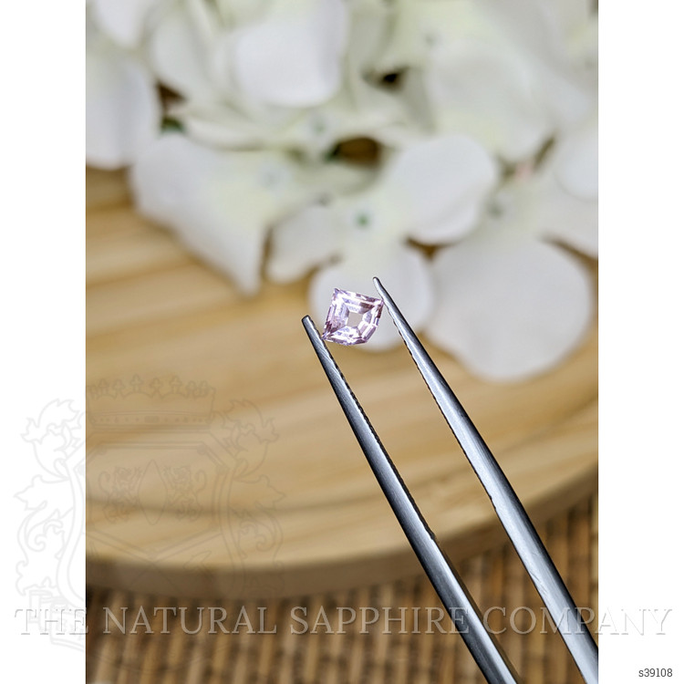 0.43 Ct. Pink Sapphire from Ceylon (Sri Lanka)