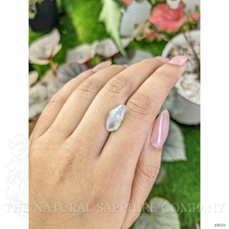 4.86 Ct. Blue Sapphire Crystal from Ceylon (Sri Lanka)