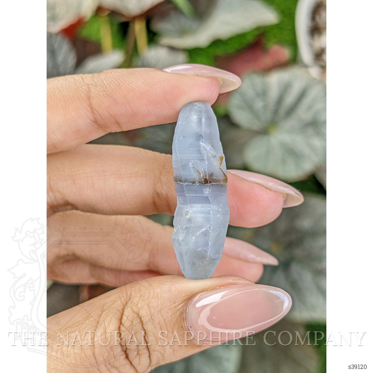 39.95 Ct. Blue Sapphire Crystal from Ceylon (Sri Lanka)