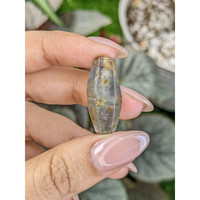 32.50 Ct. Blue Sapphire Crystal from Ceylon (Sri Lanka) Life Style
