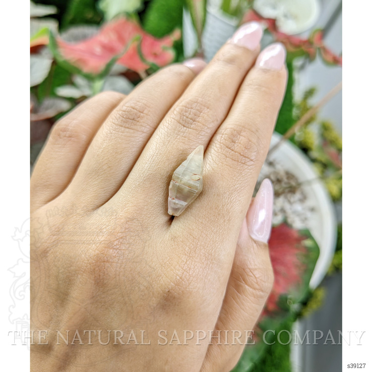 9.56 Ct. Yellow Sapphire Crystal from Ceylon (Sri Lanka)
